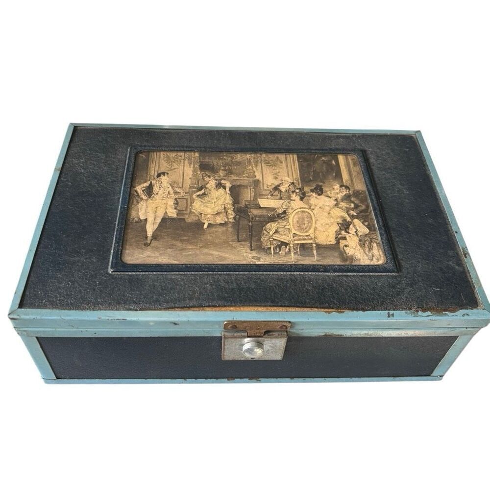 Vintage 1930’s Wooden Cigar Box - Picture 2 of 9
